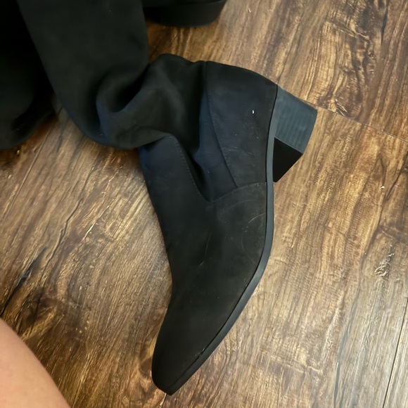 Black Over The Knee Pointed Boot - Picture 3 of 4